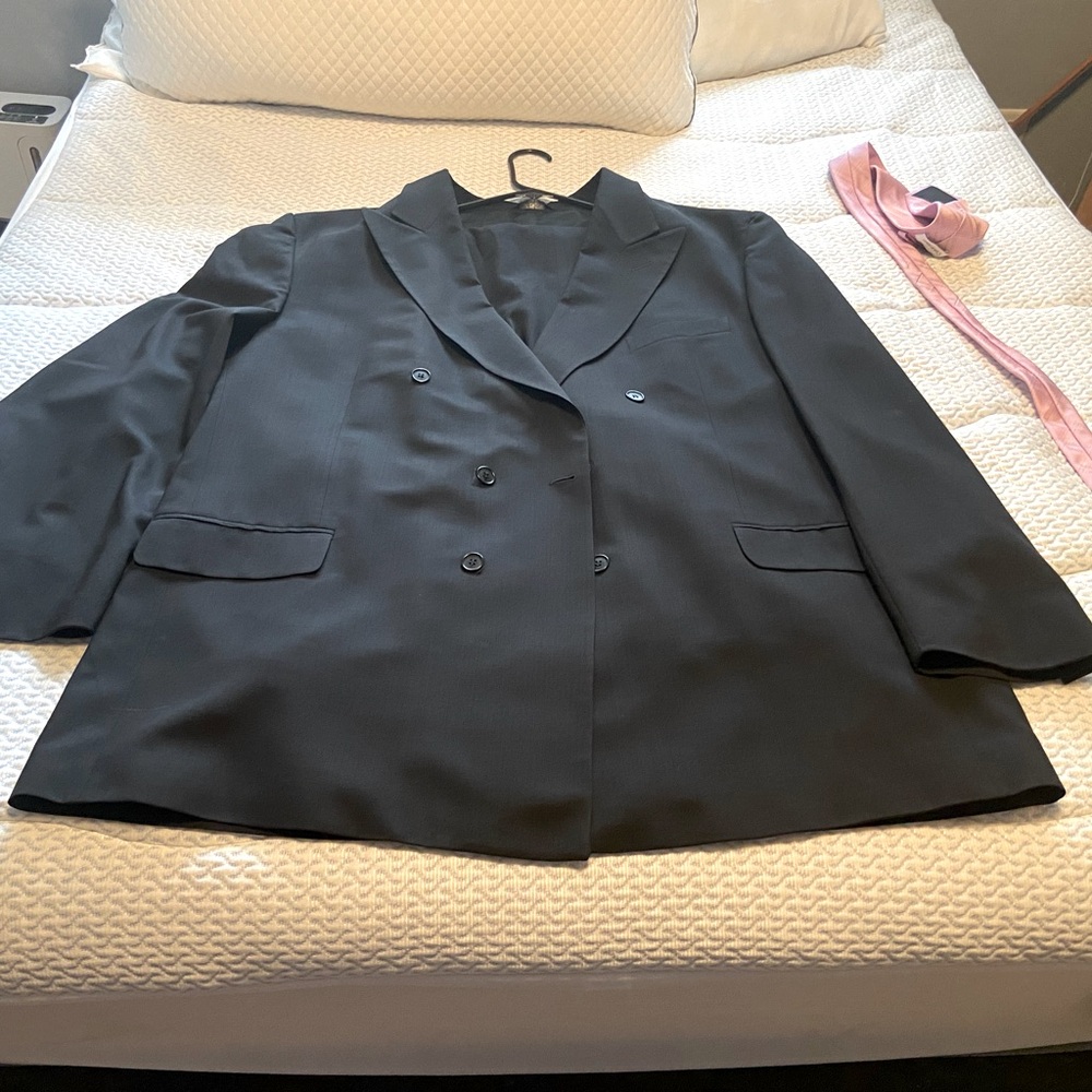 Men’s suit